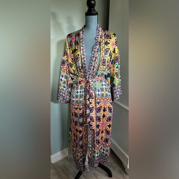 Colorful Kimono Robe by ZARA Size XS Oversized Brand New Silky Satin Feel - Picture 7 of 13